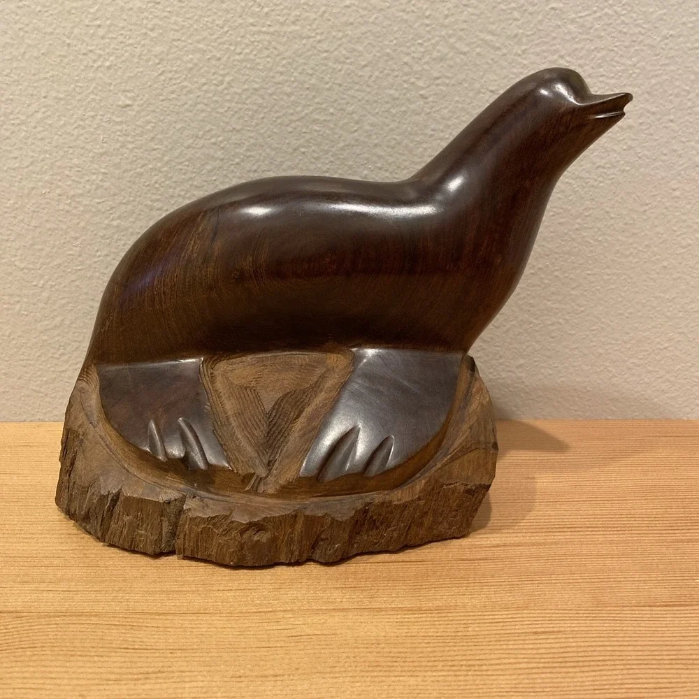 Wood Carved Seal 8" X 10" X 6" Dark Wood Unsigned Heavy - Picture 1 of 10